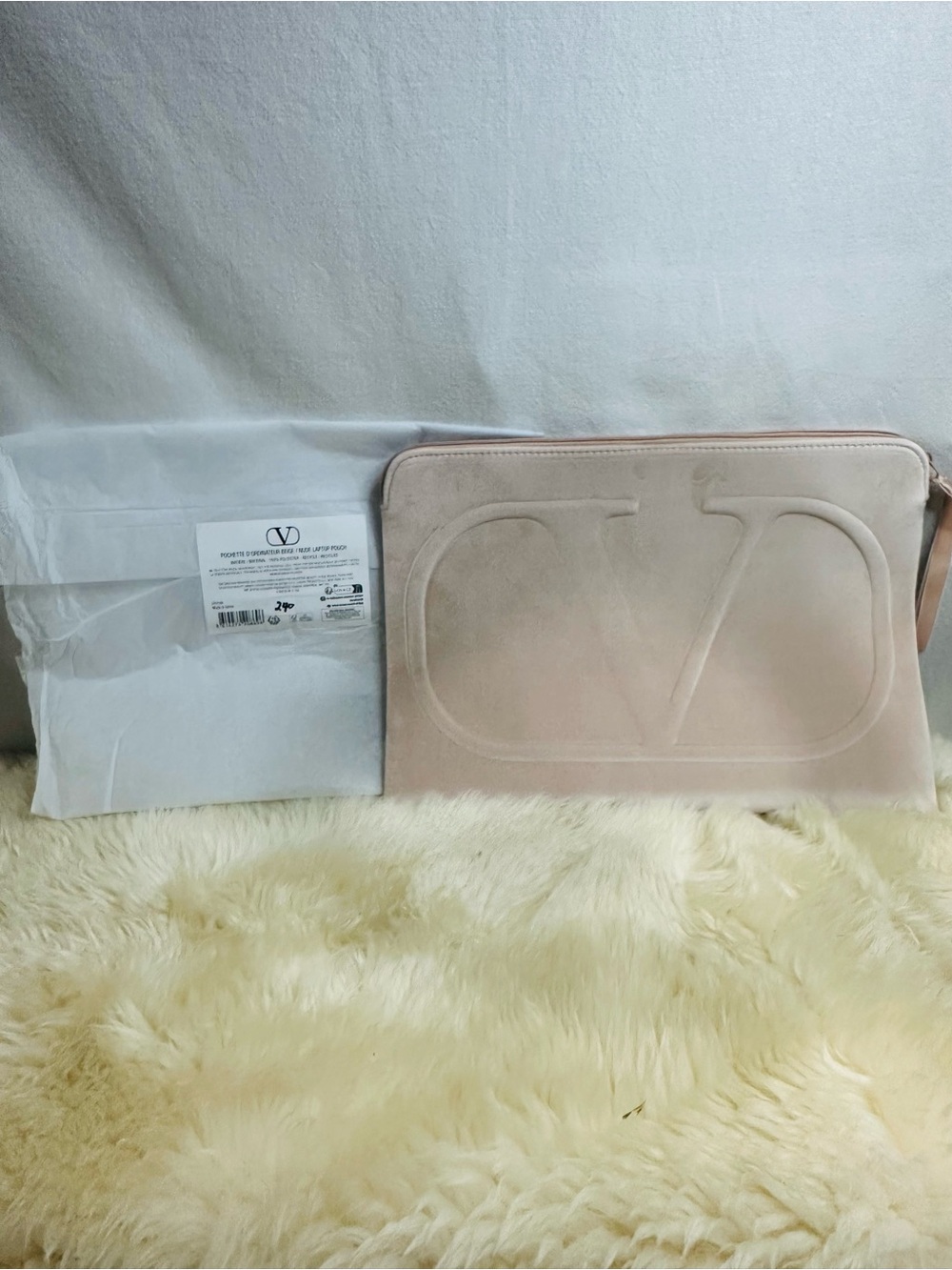 💕Valentino Garavani Blush Suede Embossed Logo Laptop Bag